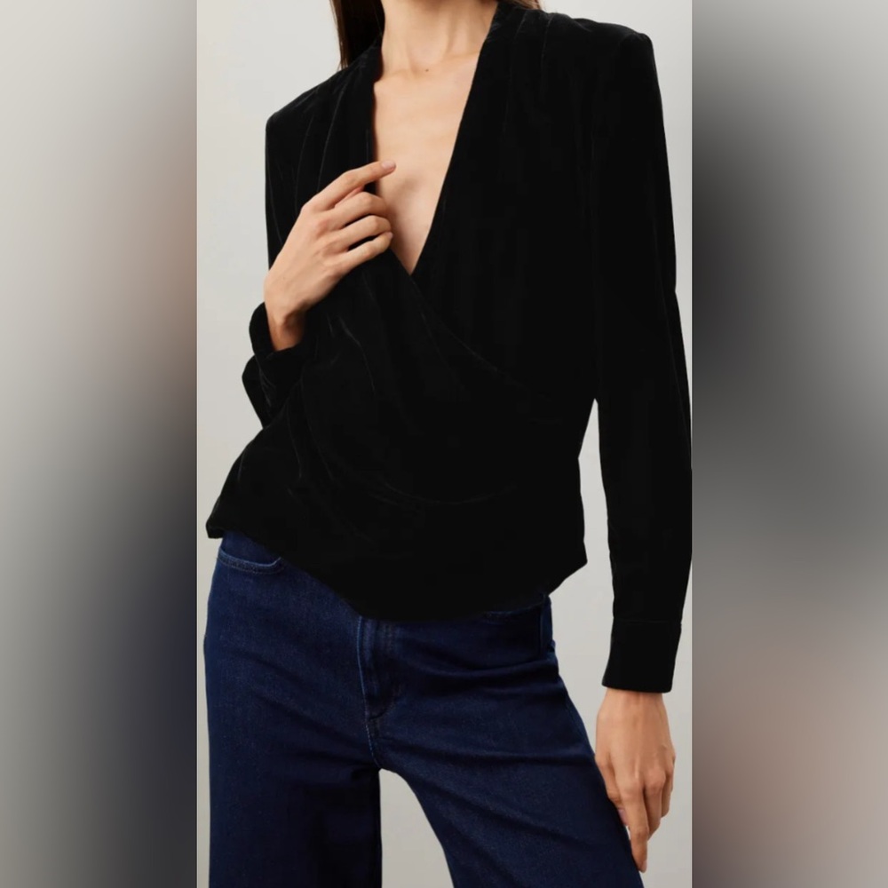 Lauren Ralph Lauren Black Velvet Women’s Top Sz 6 $165